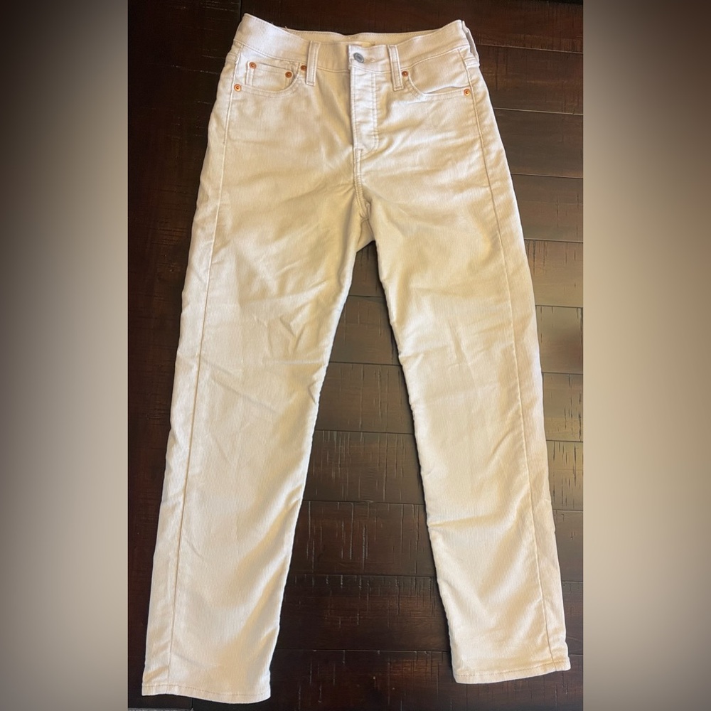 Levi’s wedgie straight cream corduroy jeans (size 26 or 2 regular)